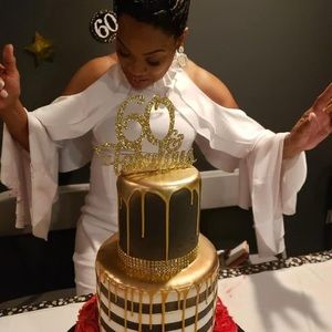 Meet your Posher, Earlean